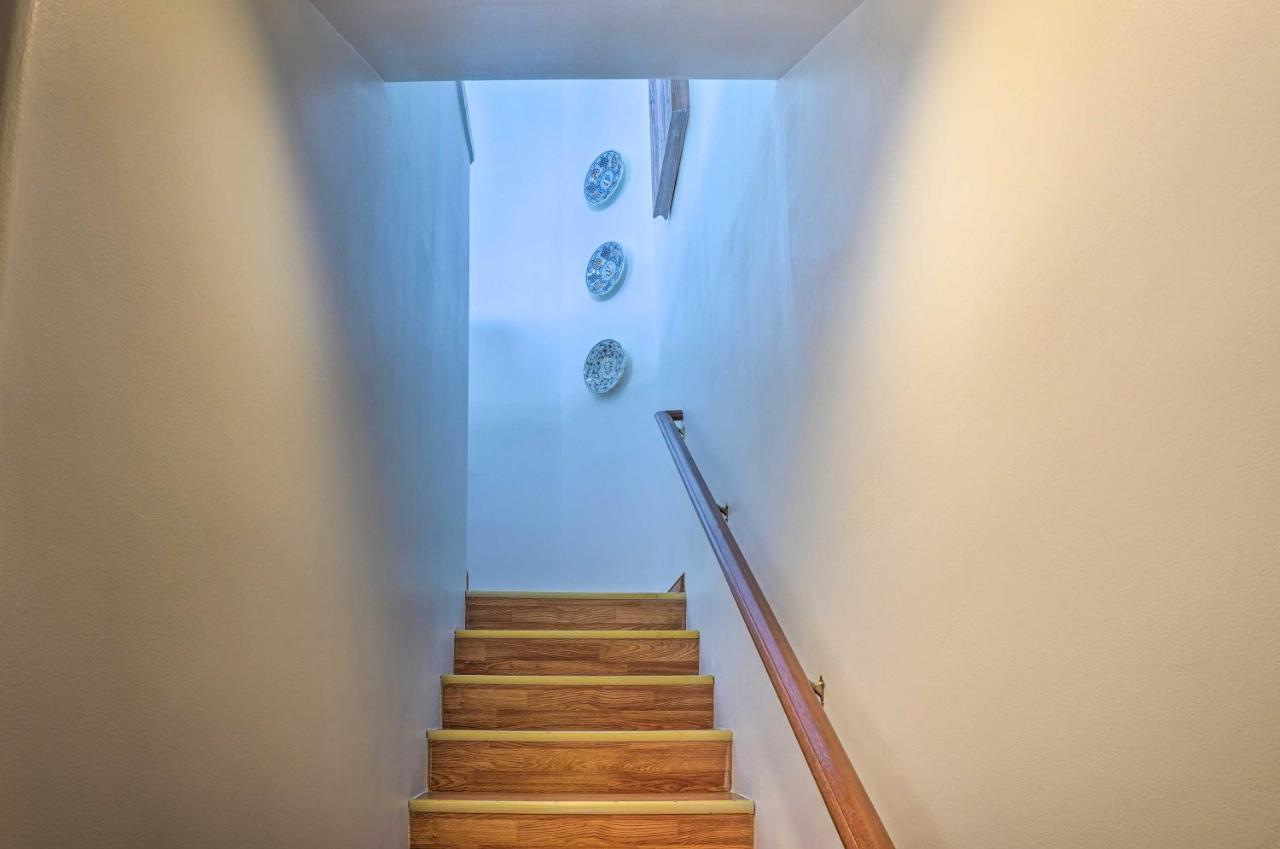 Quiet Avalon Getaway Villa With Ocean View And Balcony المظهر الخارجي الصورة